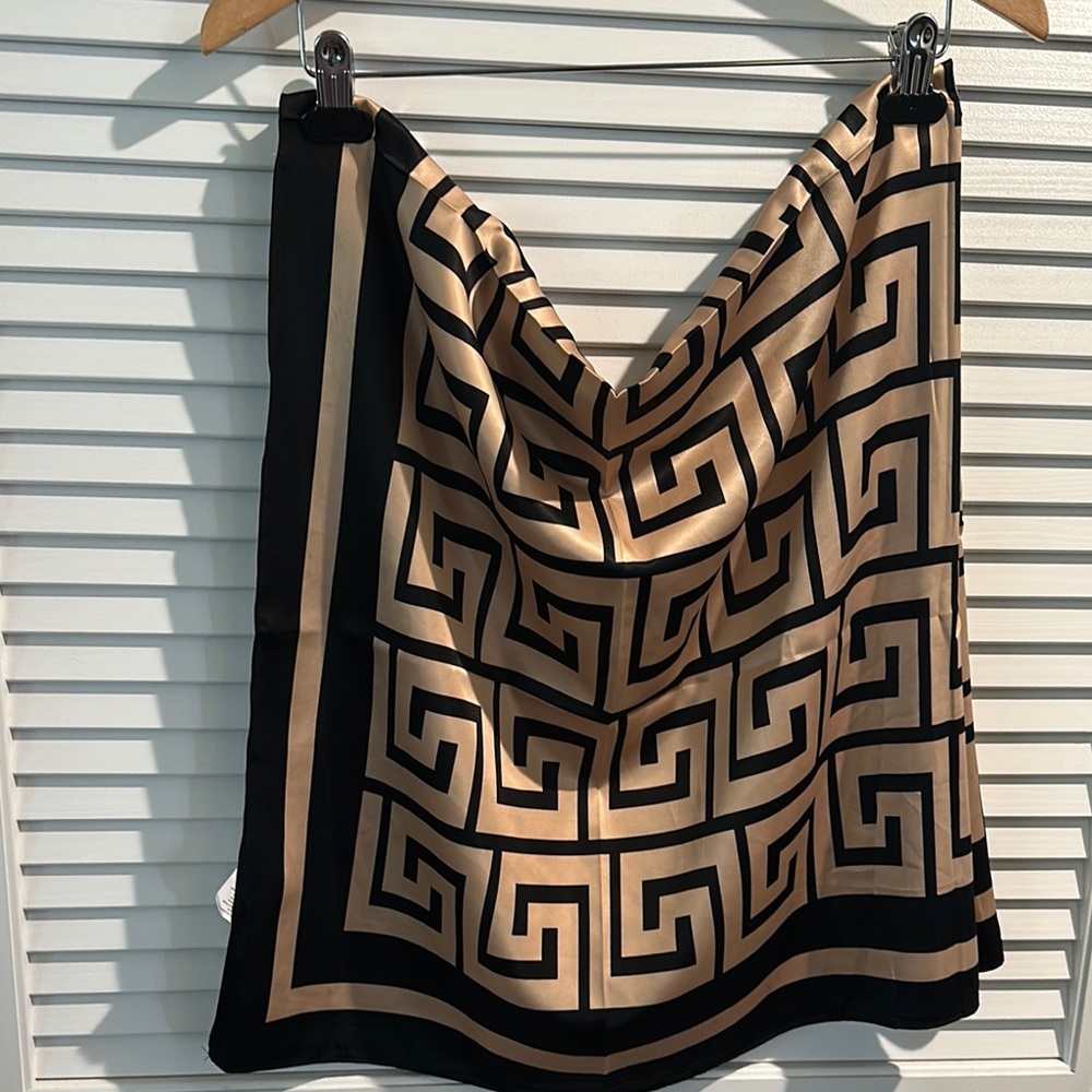 NWT ALDO Almost perfect square Greek Key patterned Scarf in Size 3’ 6” x 3’ 7”.